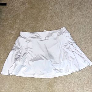 White tennis Athleta skirt